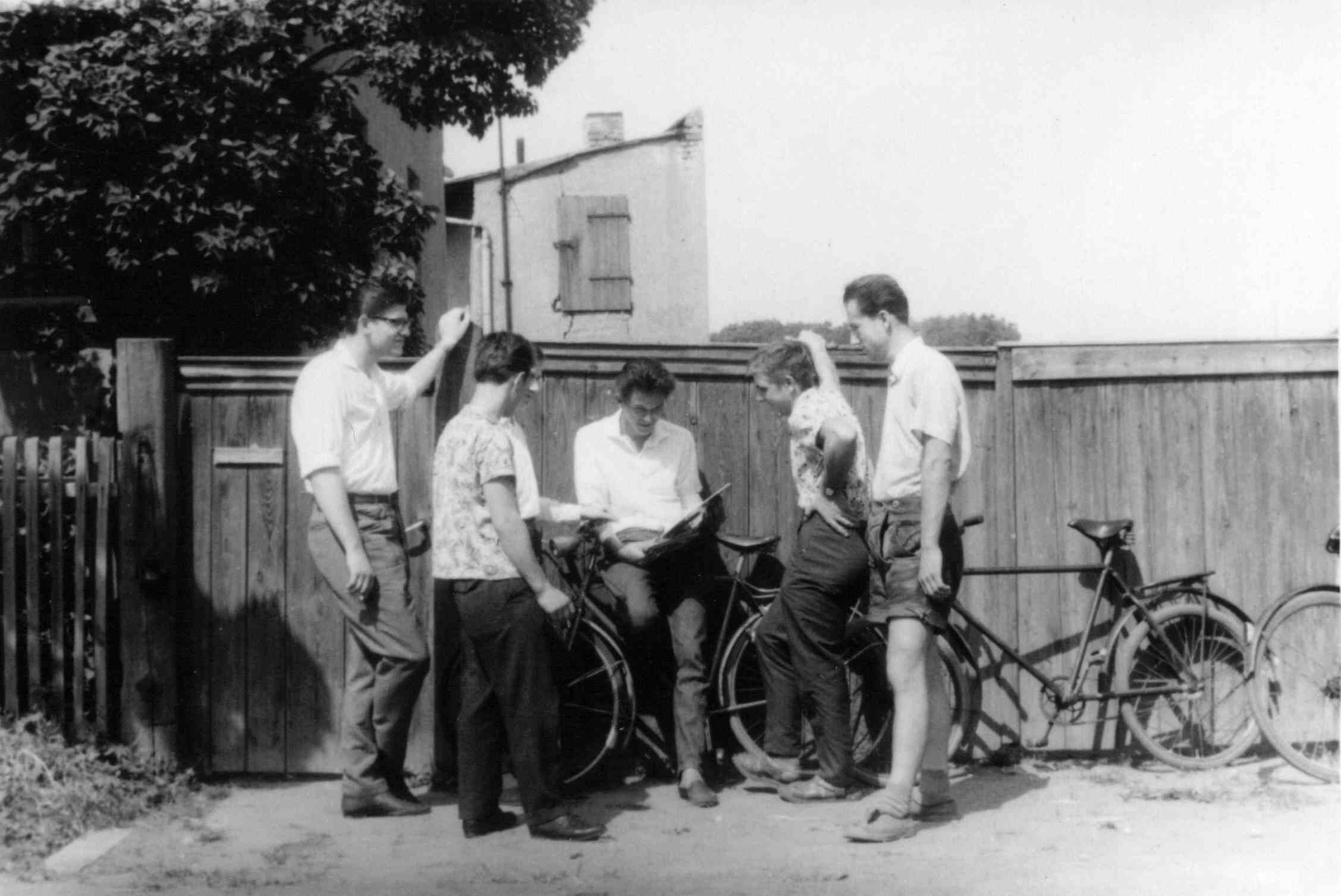 Treffen Oelzschauer Straße 2, Belgershain, August 193