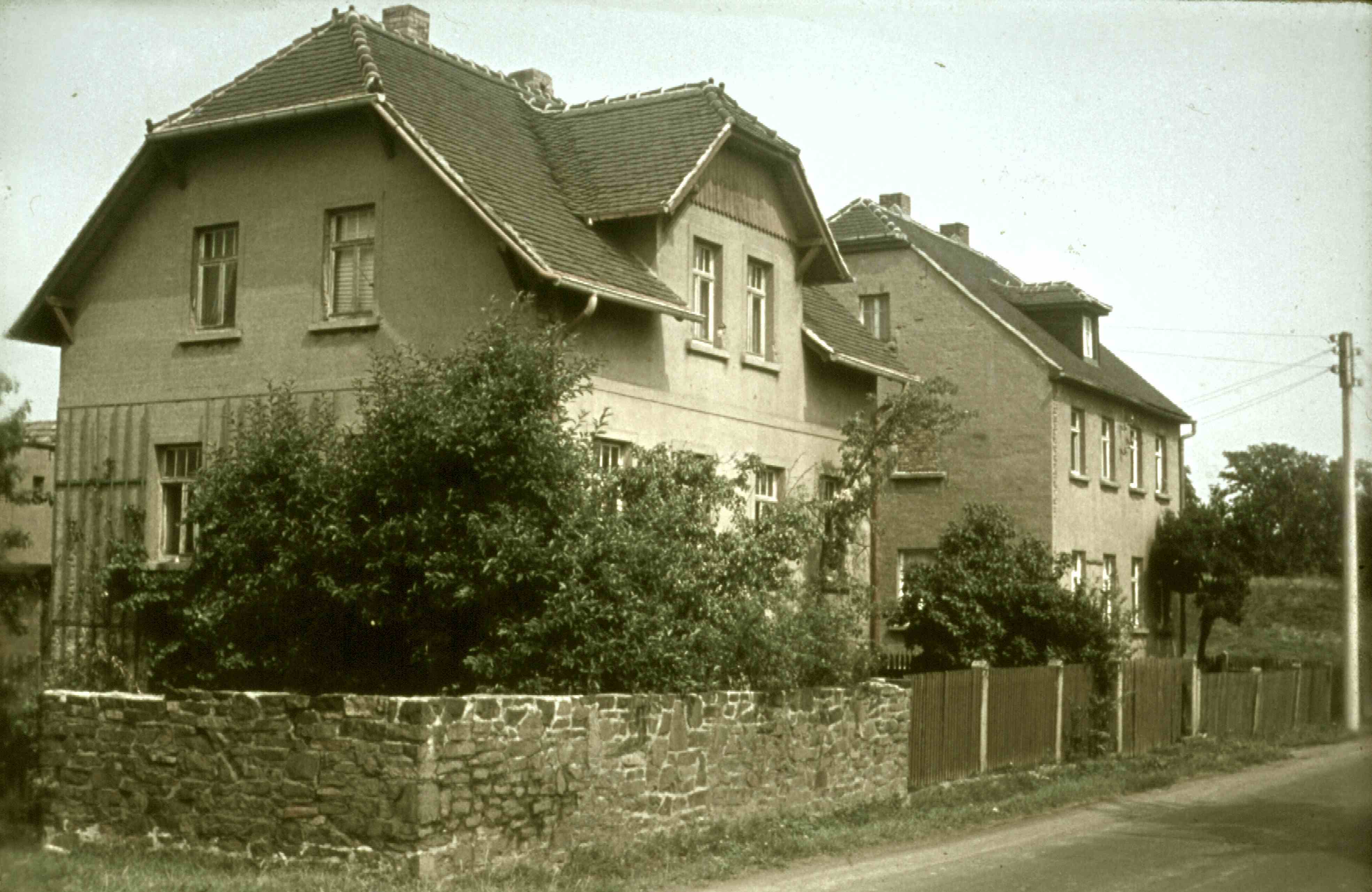 Belgershain, Oelzschauer Str. 4 und 2 (7. August 1964)